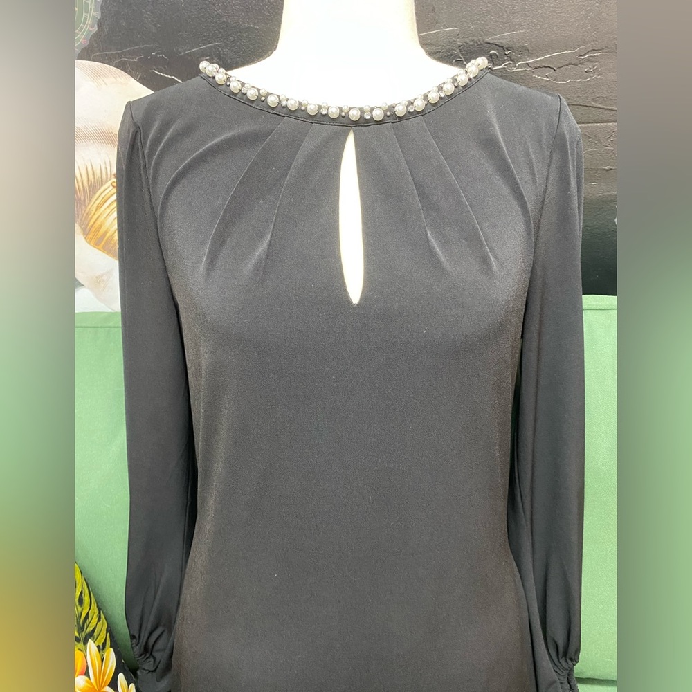 WHITE HOUSE BLACK MARKET simple black dress !!! - Picture 2 of 16